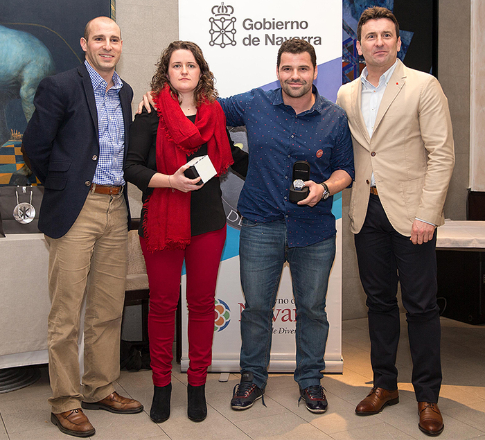 Maite Gabarr&uacute;s e Ignacio Santos, Galardonados Como Mejores Jugadores de la Temporada 2014 en la Noche del Padel Navarro